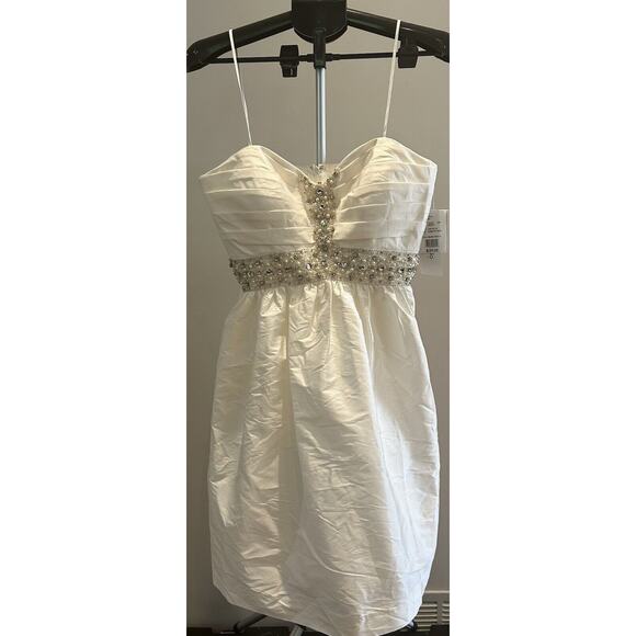 NWT Women's size 12 Beaded White Dress dbstudio Bridal - Picture 1 of 7